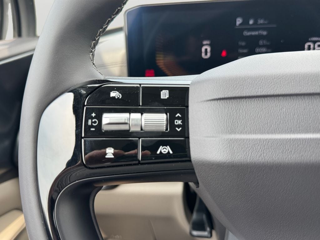 2027 Kia Carnival LXS