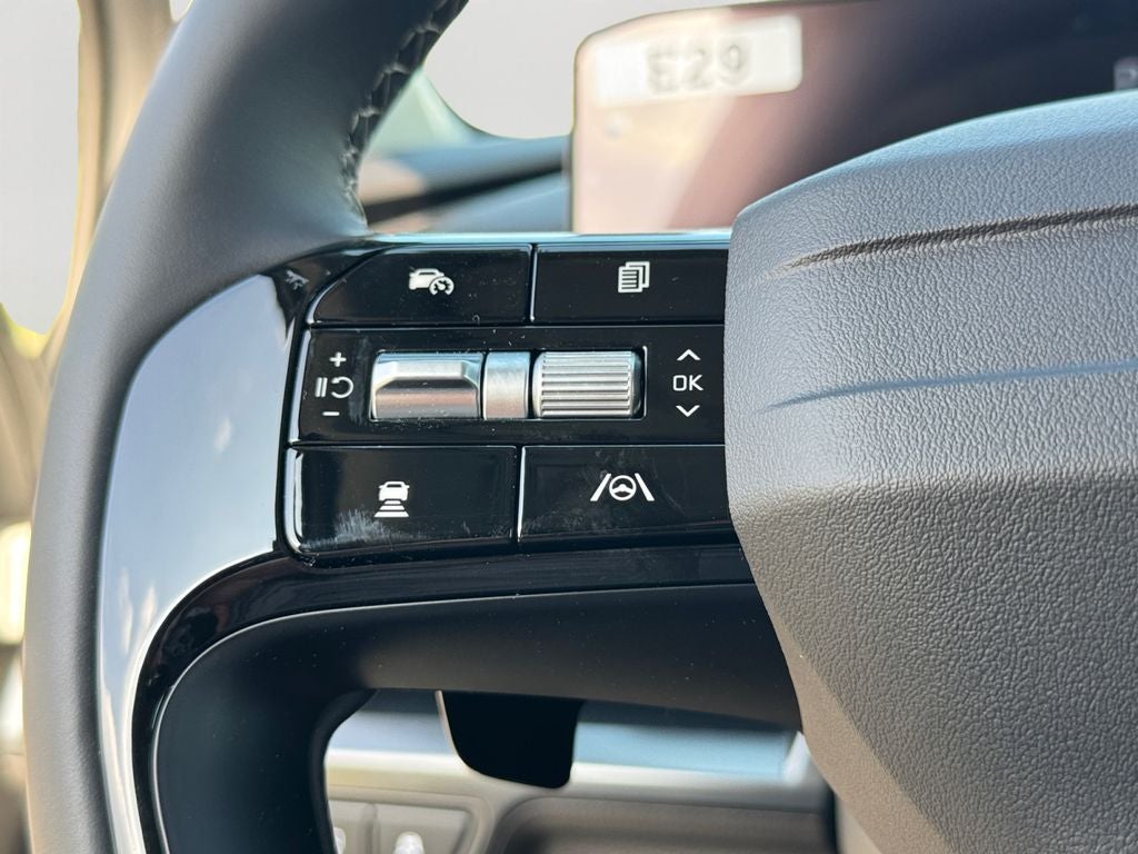 2027 Kia Carnival Hybrid LXS