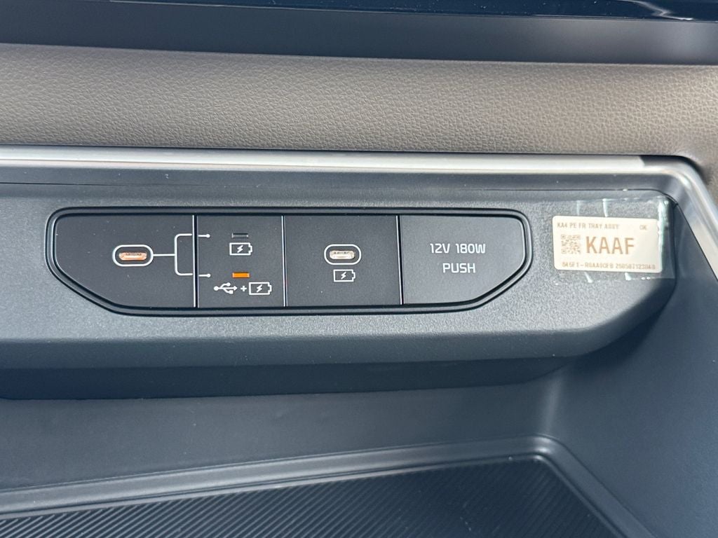 2027 Kia Carnival Hybrid LXS