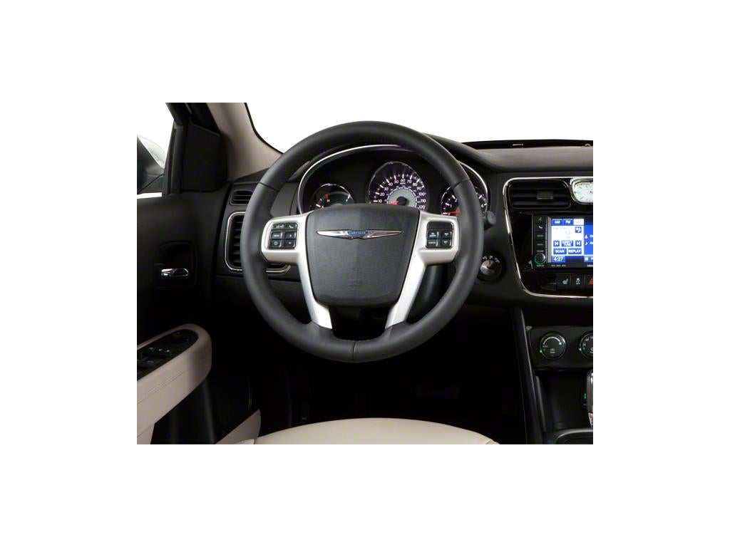 2013 Chrysler 200 Touring