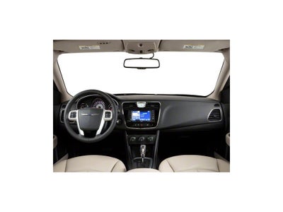 2013 Chrysler 200 Touring