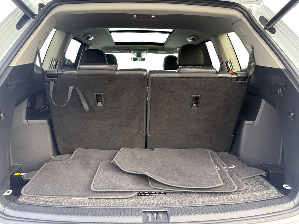 2022 Volkswagen Atlas 3.6L V6 SEL Premium R-Line