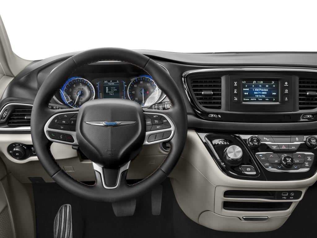2017 Chrysler Pacifica Touring L