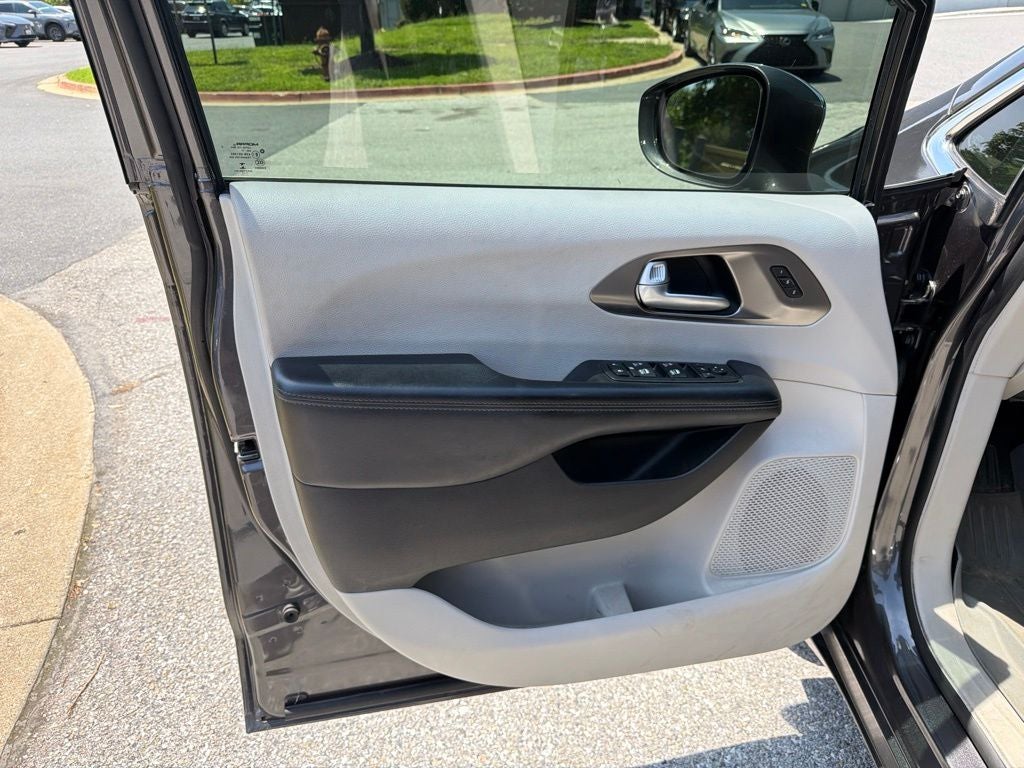2017 Chrysler Pacifica Limited