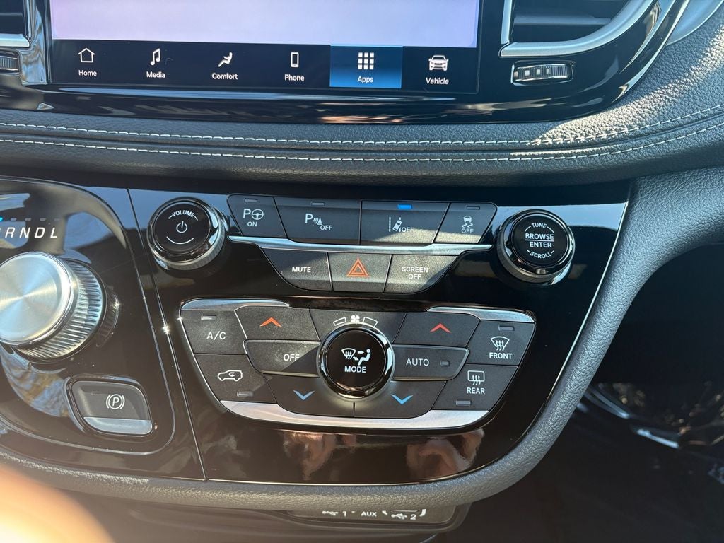 2023 Chrysler Pacifica Hybrid Touring L