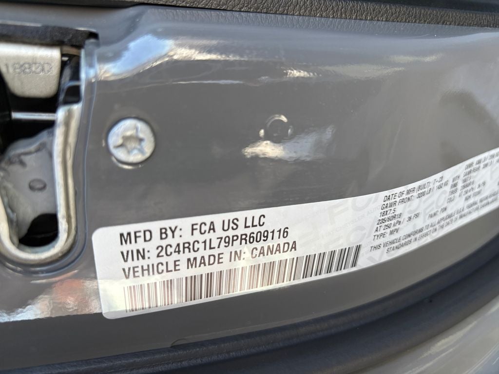 2023 Chrysler Pacifica Hybrid Touring L