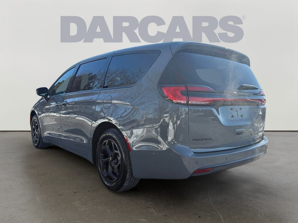 2023 Chrysler Pacifica Hybrid Touring L
