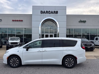 2024 Chrysler Pacifica Hybrid Select