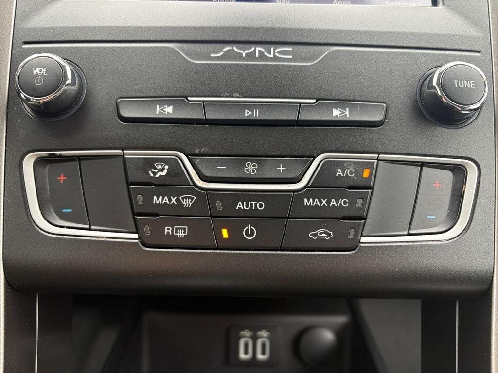 2020 Ford Fusion Hybrid SE