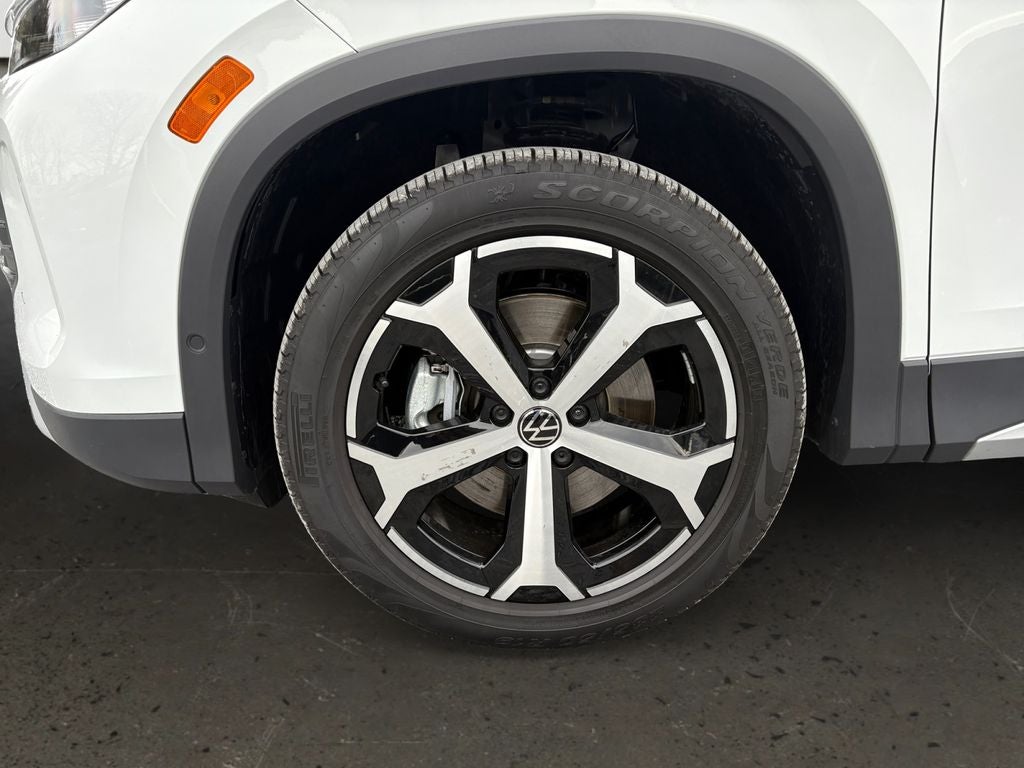 2025 Volkswagen Tiguan 2.0T SE