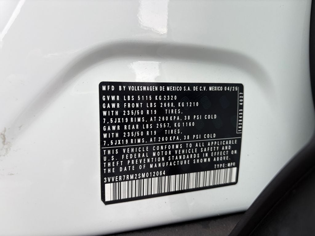 2025 Volkswagen Tiguan 2.0T SE