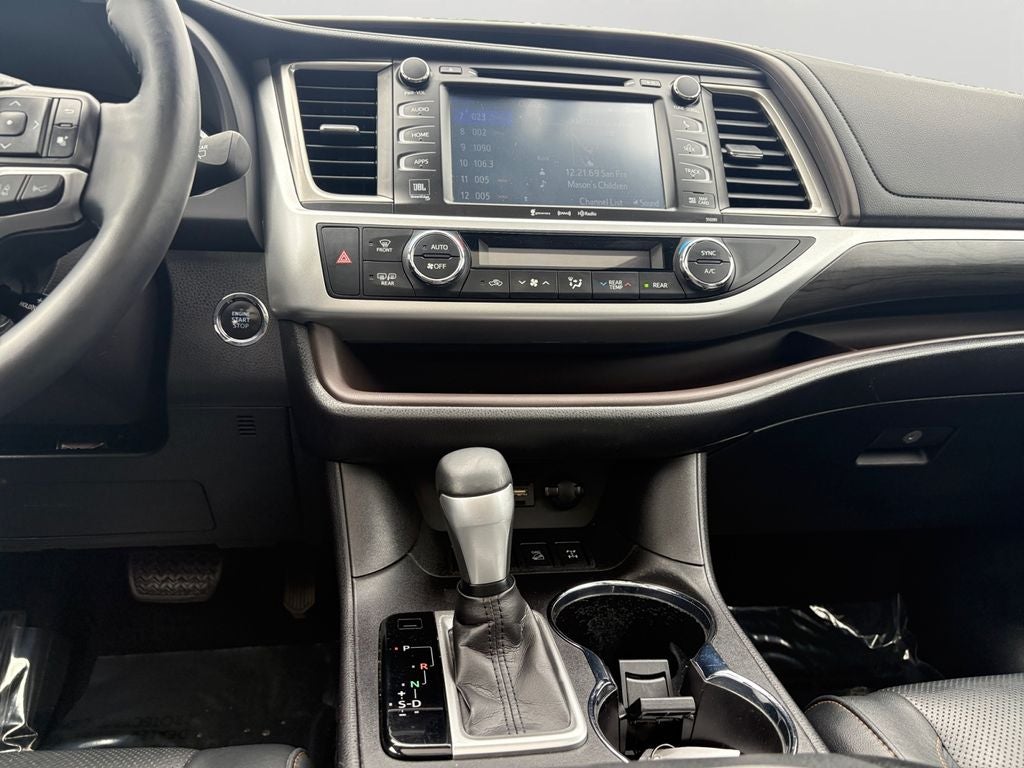 2019 Toyota Highlander Limited Platinum