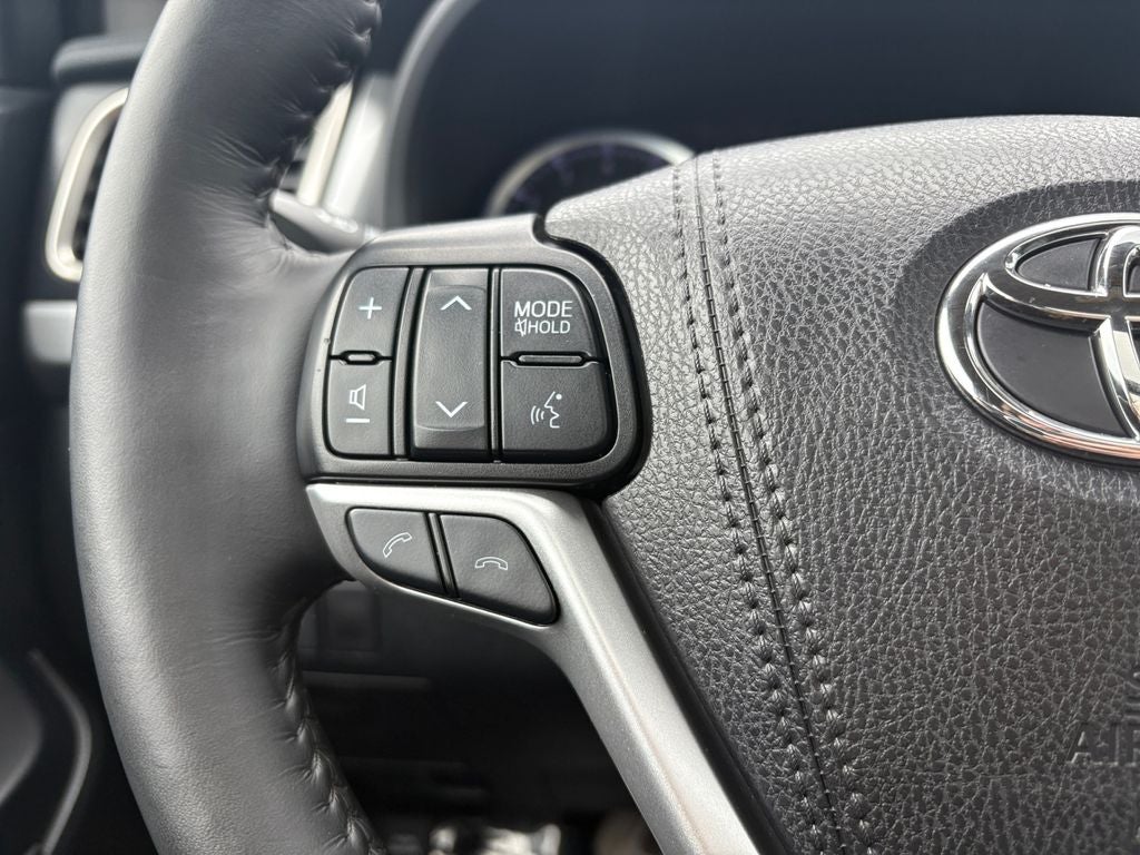 2019 Toyota Highlander Limited Platinum