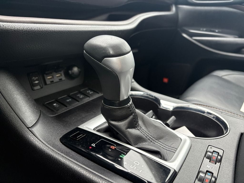 2019 Toyota Highlander Limited Platinum
