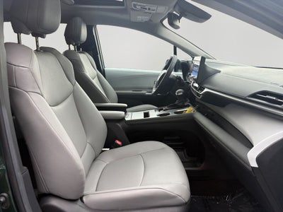 2025 Toyota Sienna XLE 7 Passenger