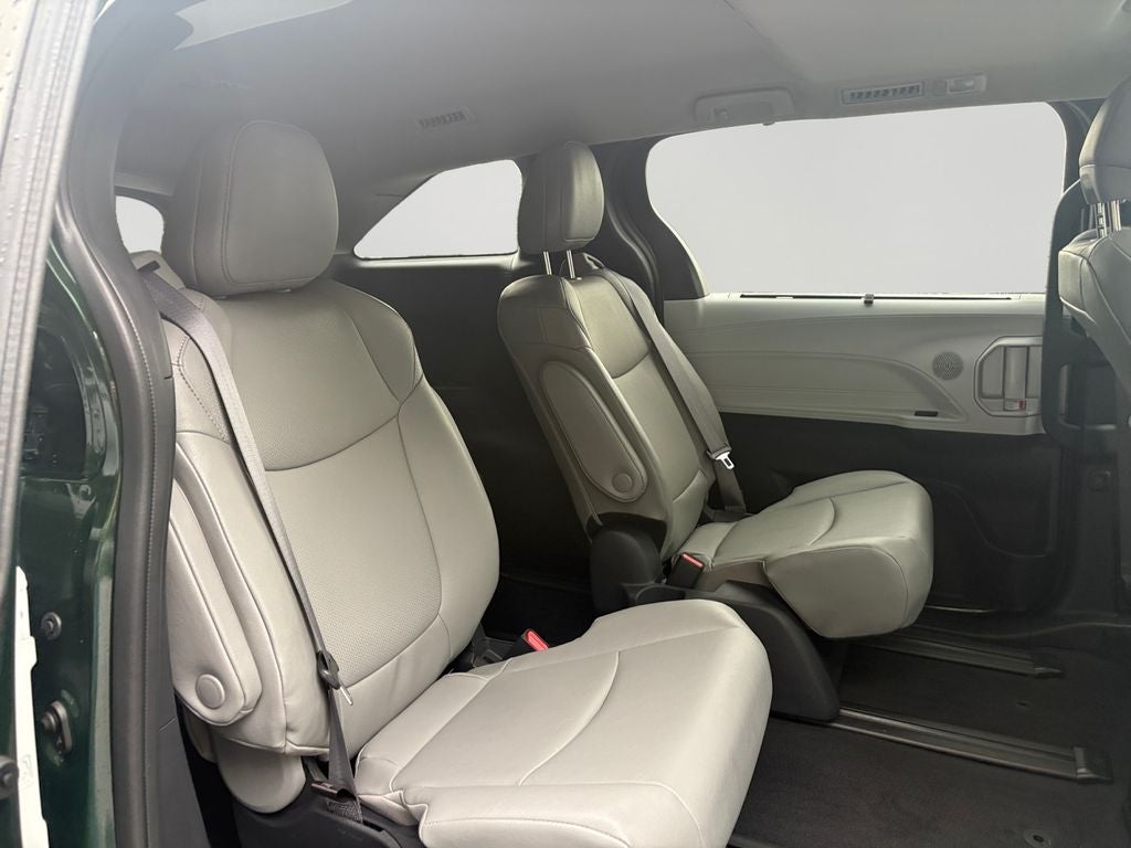 2025 Toyota Sienna XLE 7 Passenger