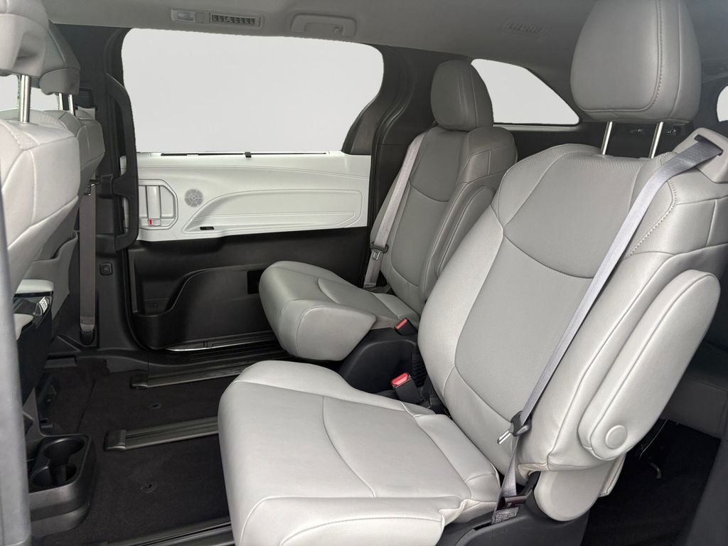 2025 Toyota Sienna XLE 7 Passenger