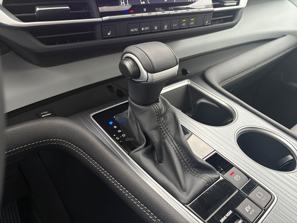 2025 Toyota Sienna XLE 7 Passenger