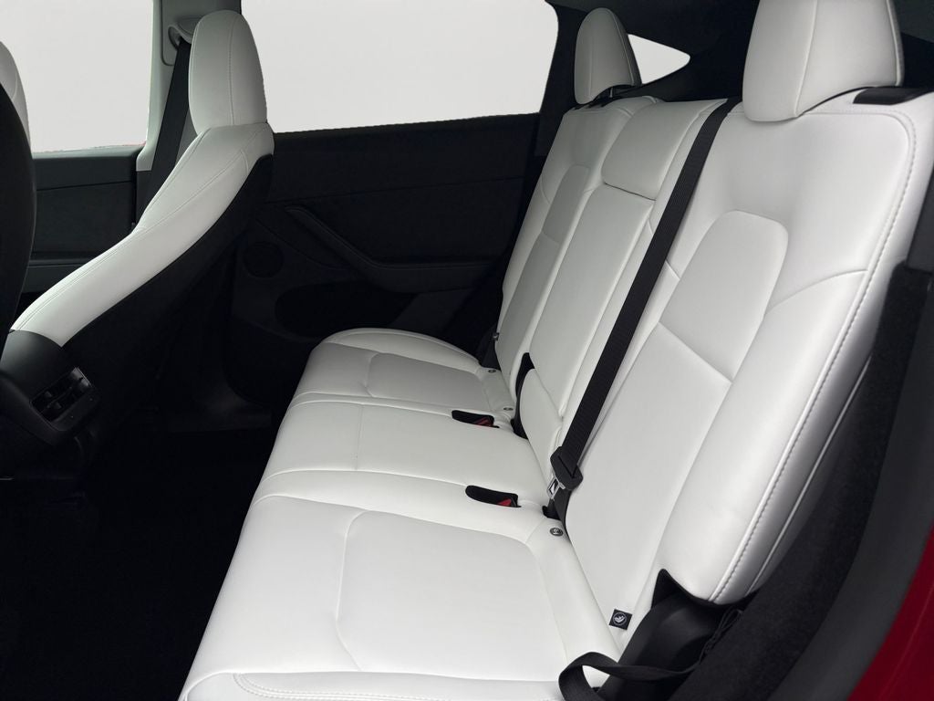 2024 Tesla Model Y Performance