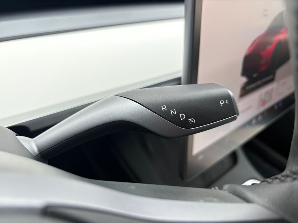 2024 Tesla Model Y Performance