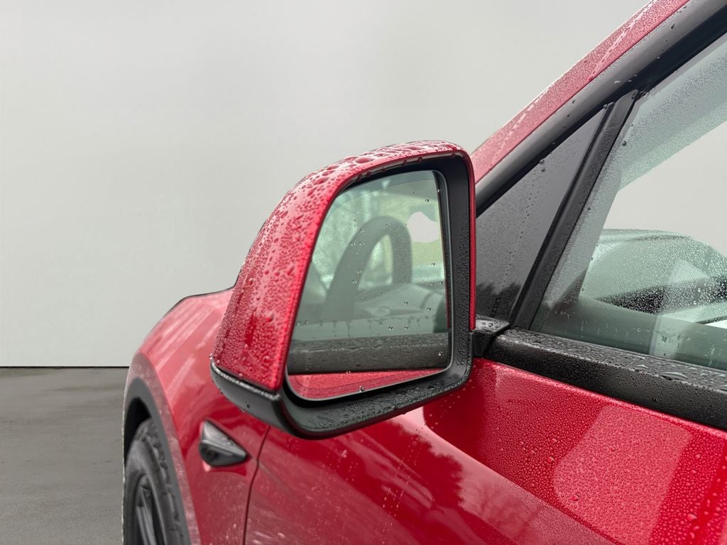 2024 Tesla Model Y Performance