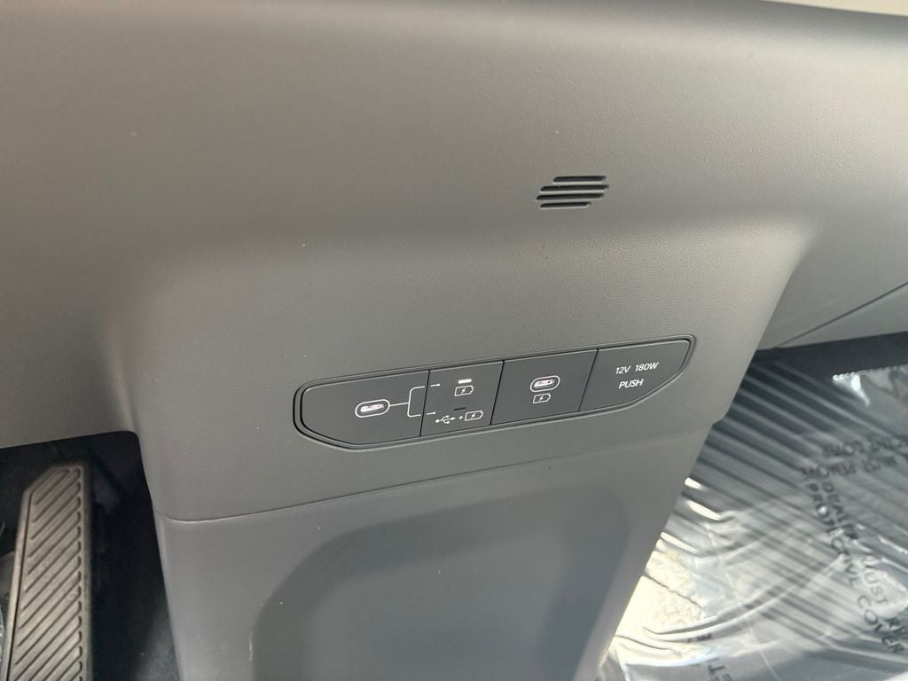 2024 Kia EV9 Land