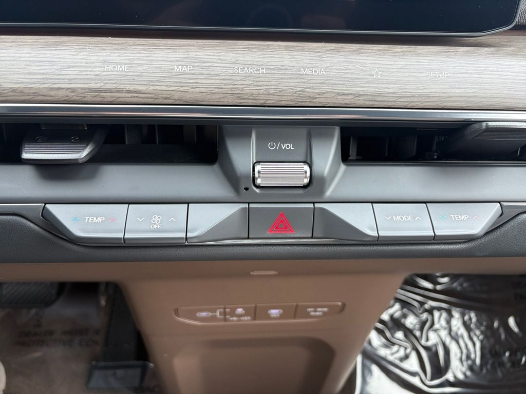 2024 Kia EV9 Land