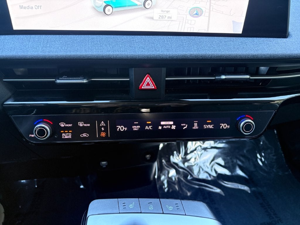 2024 Kia EV6 Light