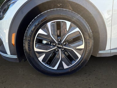 2024 Kia EV6 Light