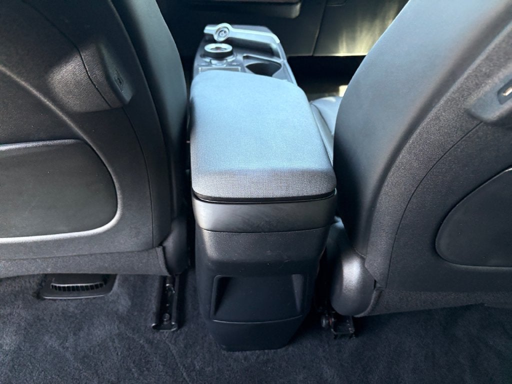 2024 Kia EV6 Light