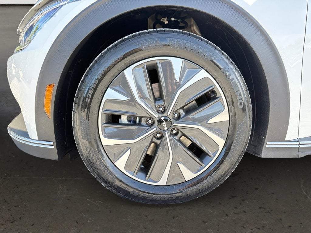 2024 Kia EV6 Light