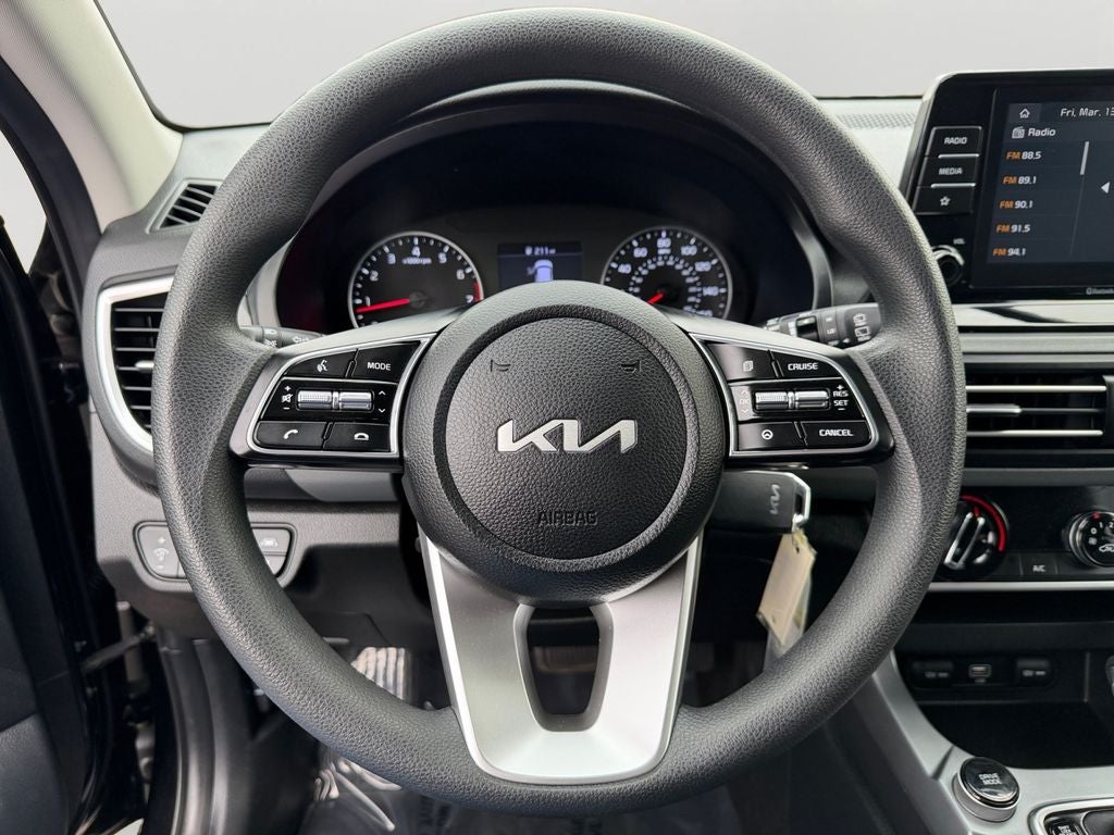 2023 Kia Seltos LX