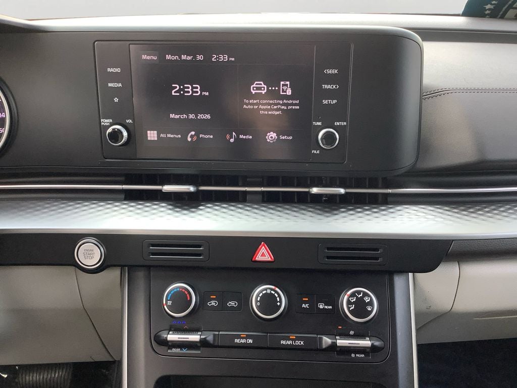 2024 Kia Carnival LX