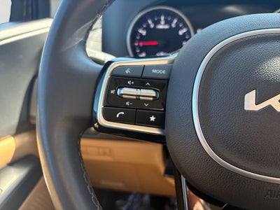 2024 Kia Carnival LX