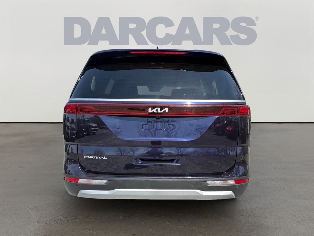 2024 Kia Carnival LX
