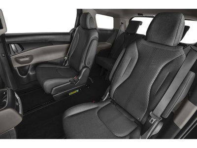 2027 Kia Carnival Base