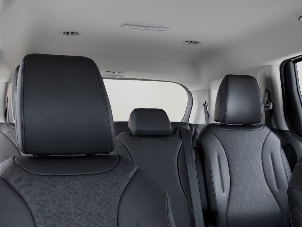 2026 Kia Carnival Base