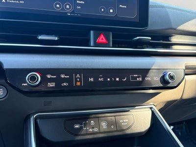 2025 Kia Carnival EX