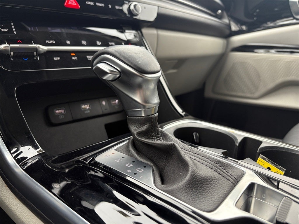 2022 Kia Carnival SX