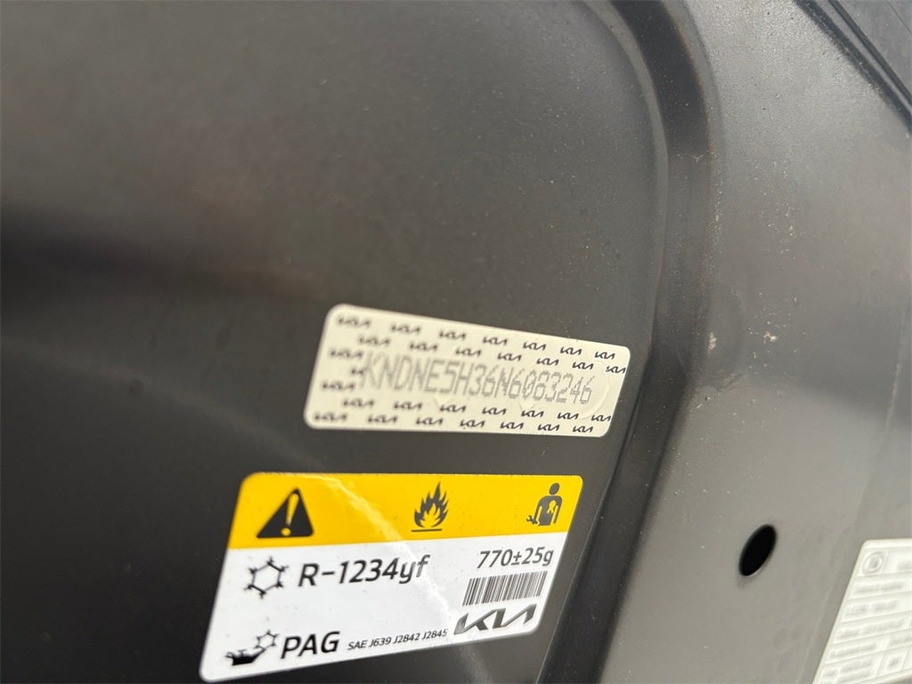 2022 Kia Carnival SX