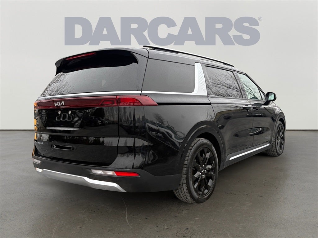 2022 Kia Carnival SX