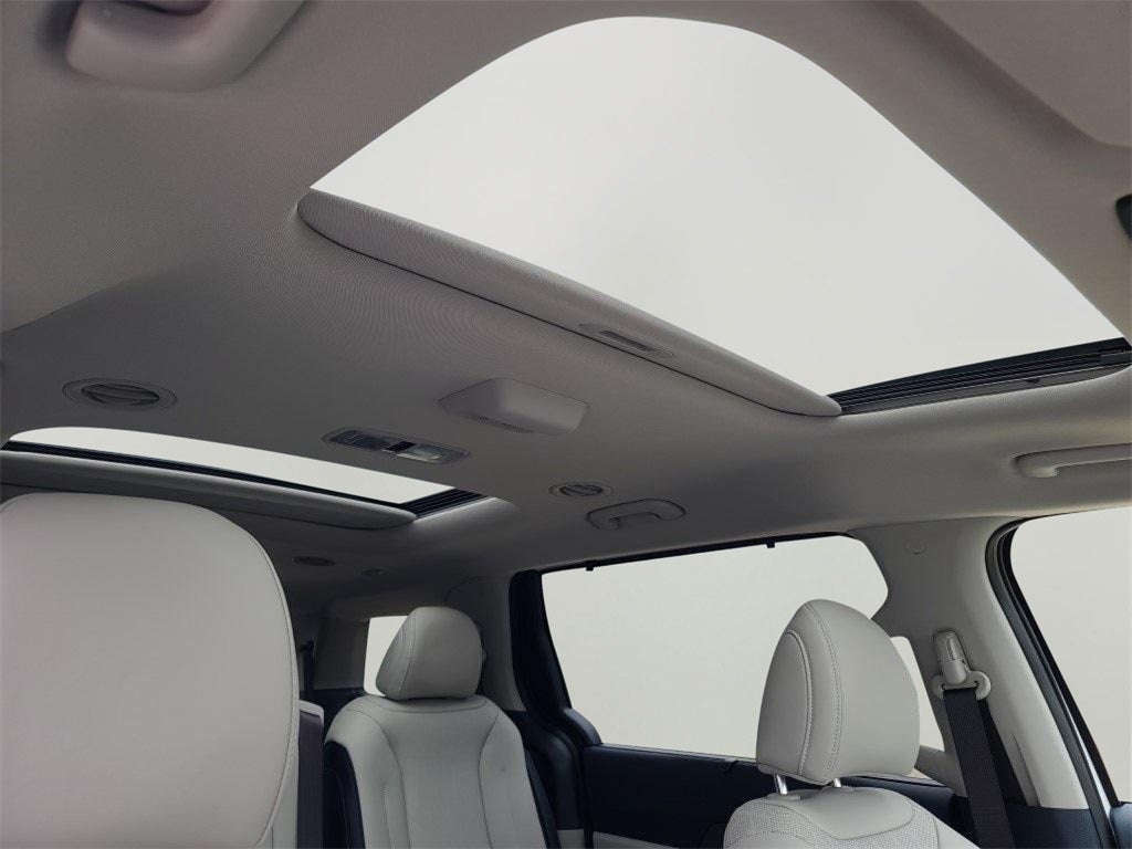 2026 Kia Carnival SX