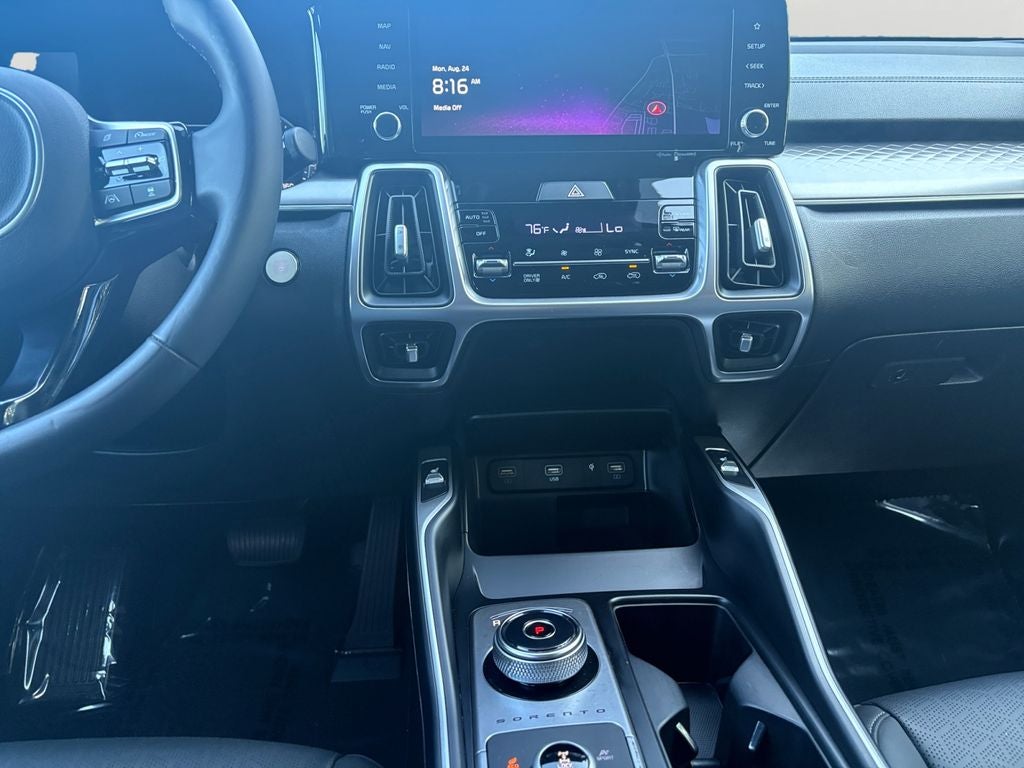 2023 Kia Sorento Hybrid EX