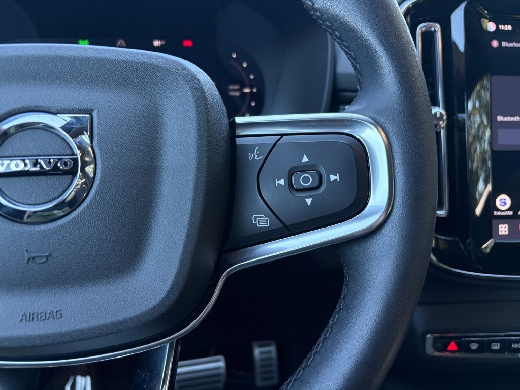 2022 Volvo XC40 Recharge Pure Electric P8