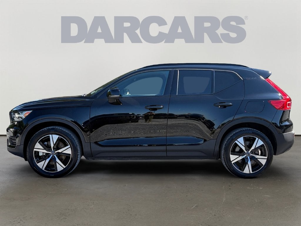 2022 Volvo XC40 Recharge Pure Electric P8