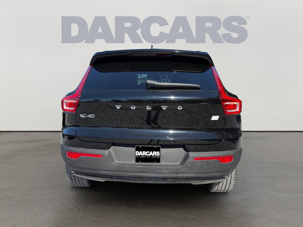 2022 Volvo XC40 Recharge Pure Electric P8